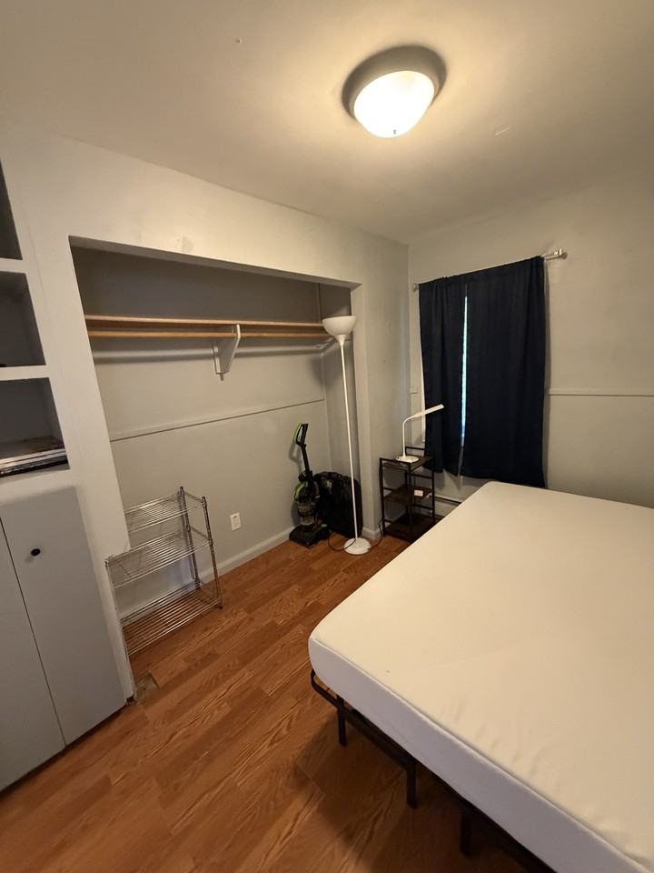 4321 Thompson Ave #5 - Photo 3 of 5