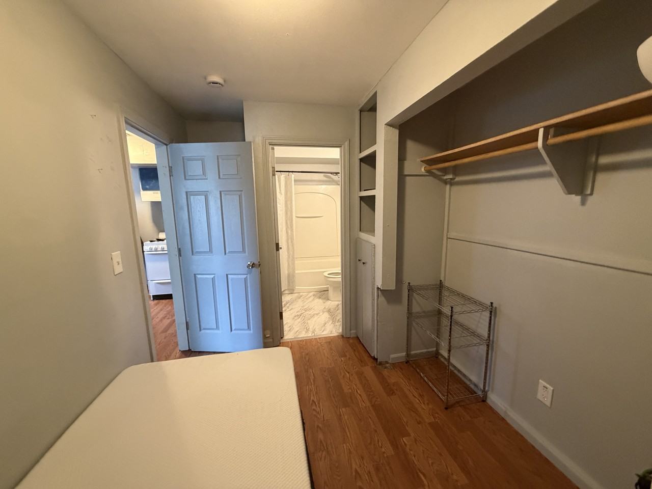4321 Thompson Ave #5 - Photo 5 of 5