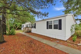 219 Weyburn St - Photo 1 of 1