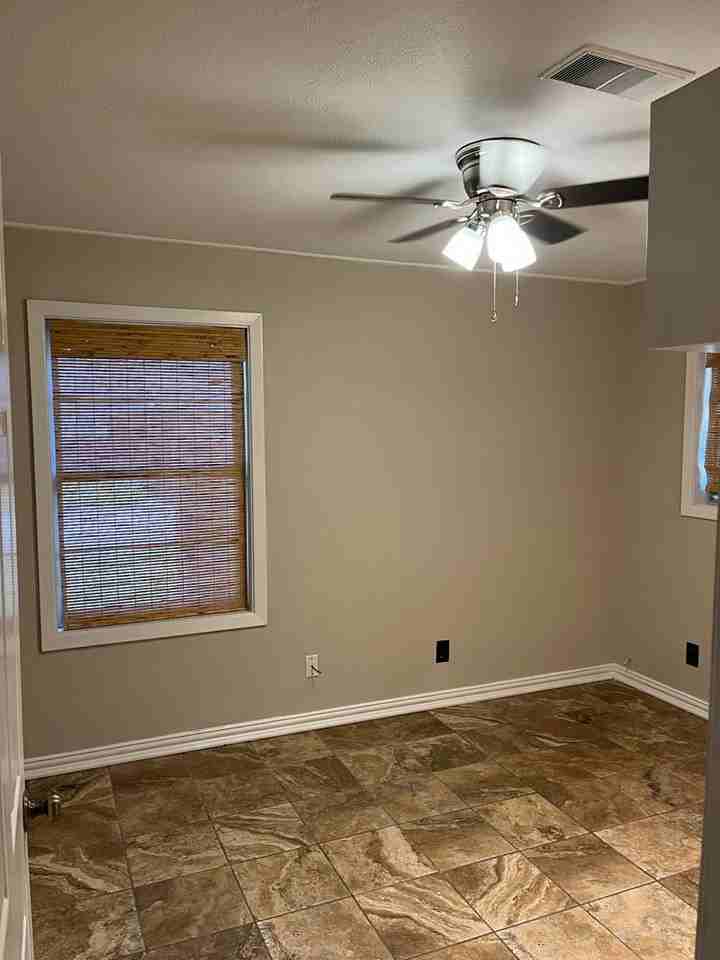 303 N 34th St - Photo 6 of 18