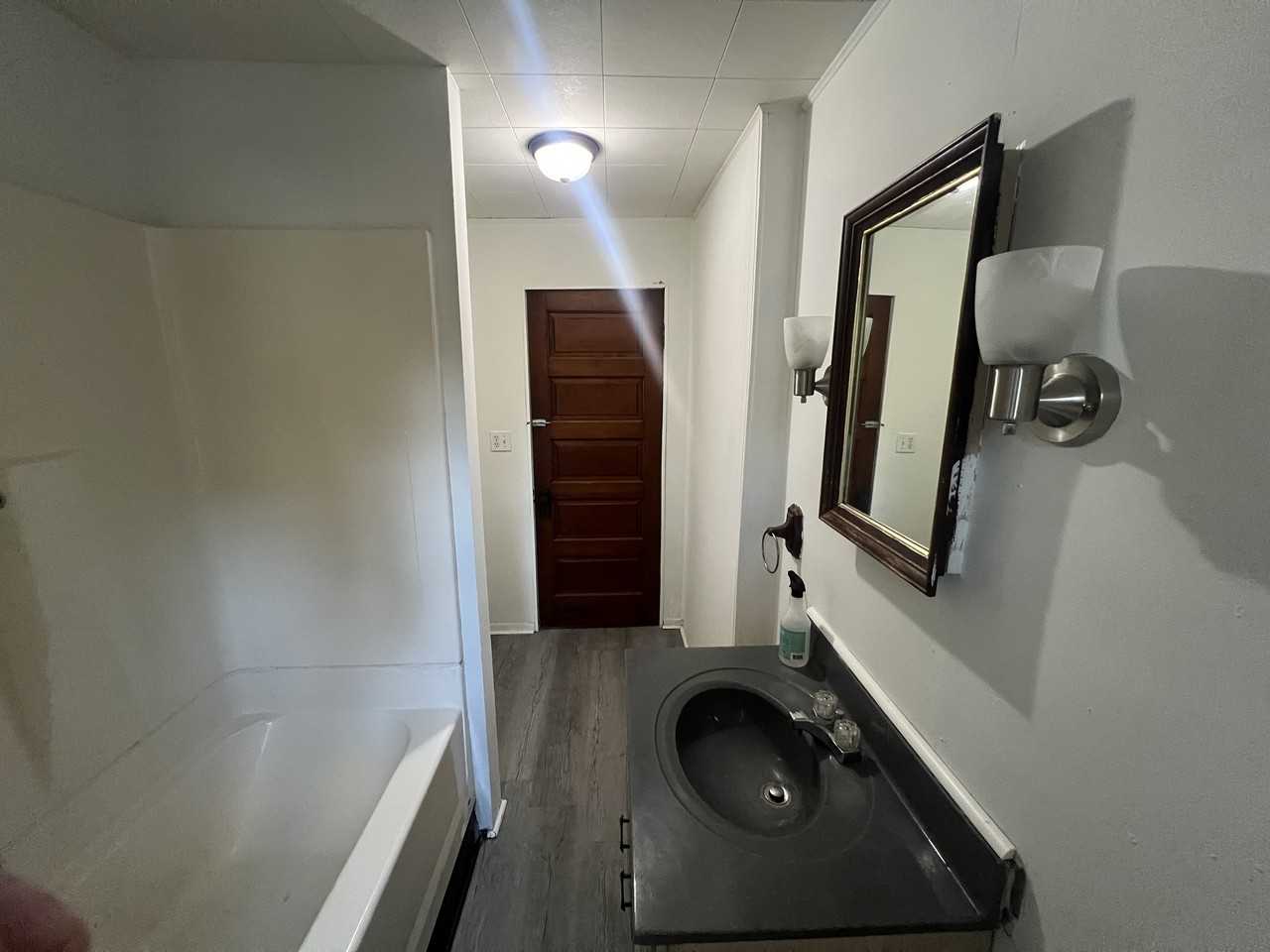 1010 Lorain Ave #1 - Photo 7 of 25