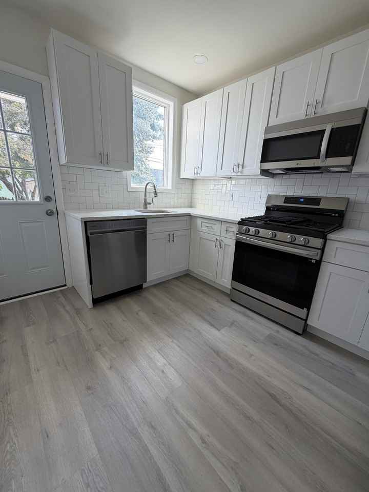 6769 Woodley Rd - Photo 3 of 17