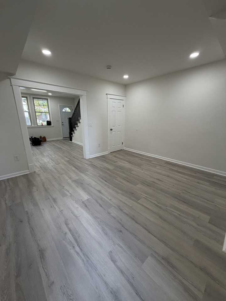 6769 Woodley Rd - Photo 6 of 17