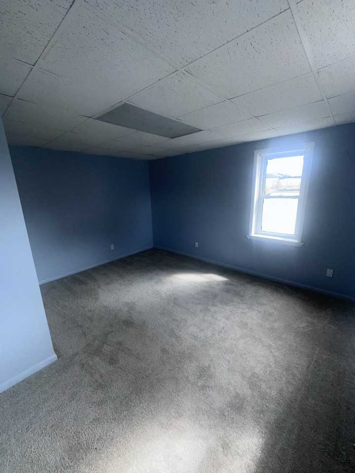 204 W Washington St #2 - Photo 4 of 7