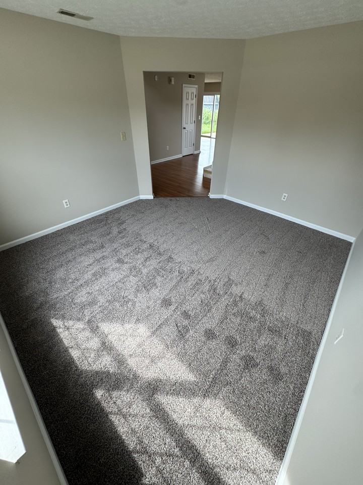 884 Quillen Ct - Photo 4 of 17