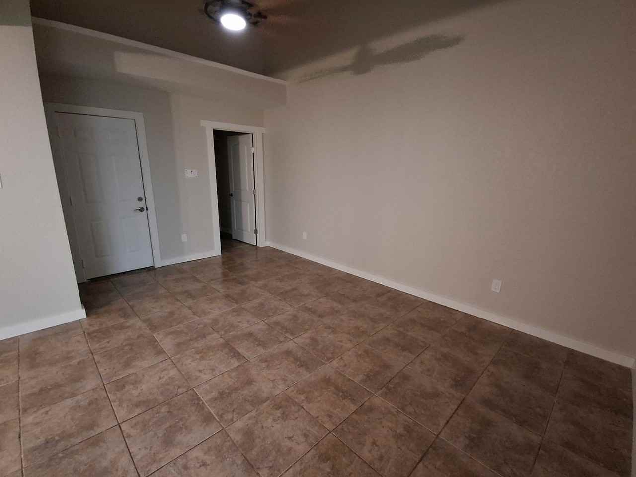 3162 Chimney Cir - Photo 3 of 18