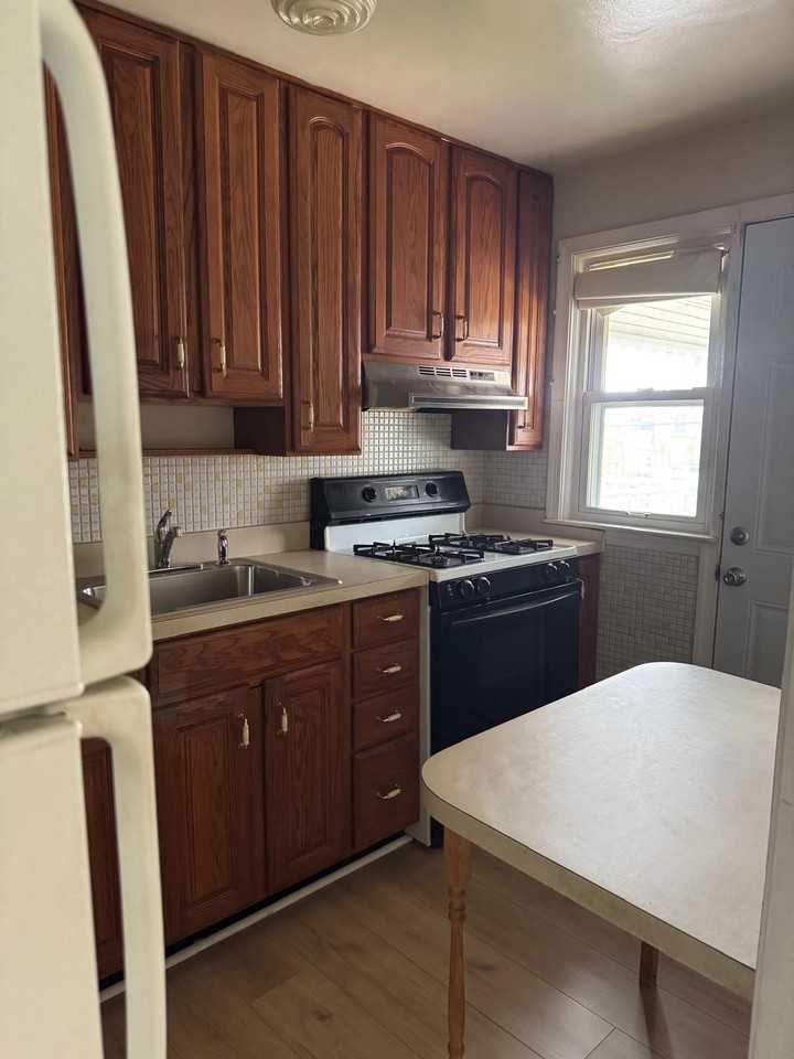 4413 Parkton St - Photo 4 of 21