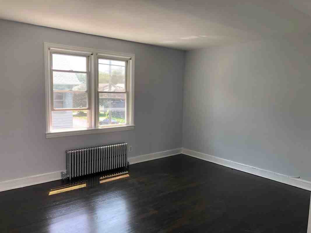 674 Courtland Ave - Photo 6 of 8