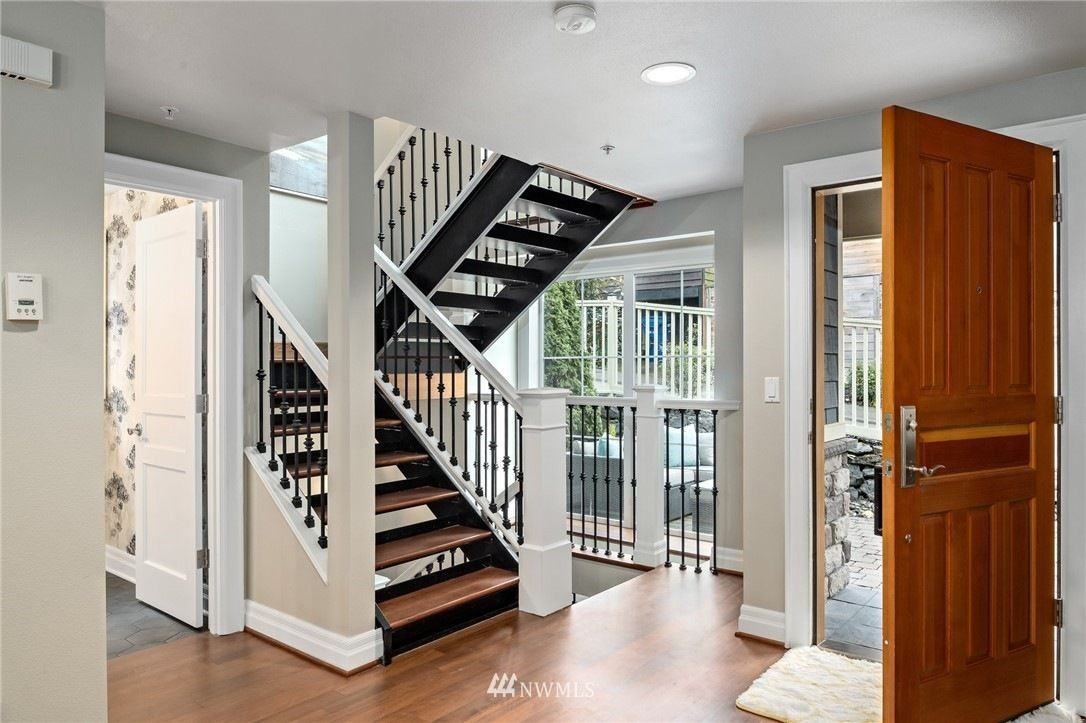 1713 27th Ave - Photo 5 of 34