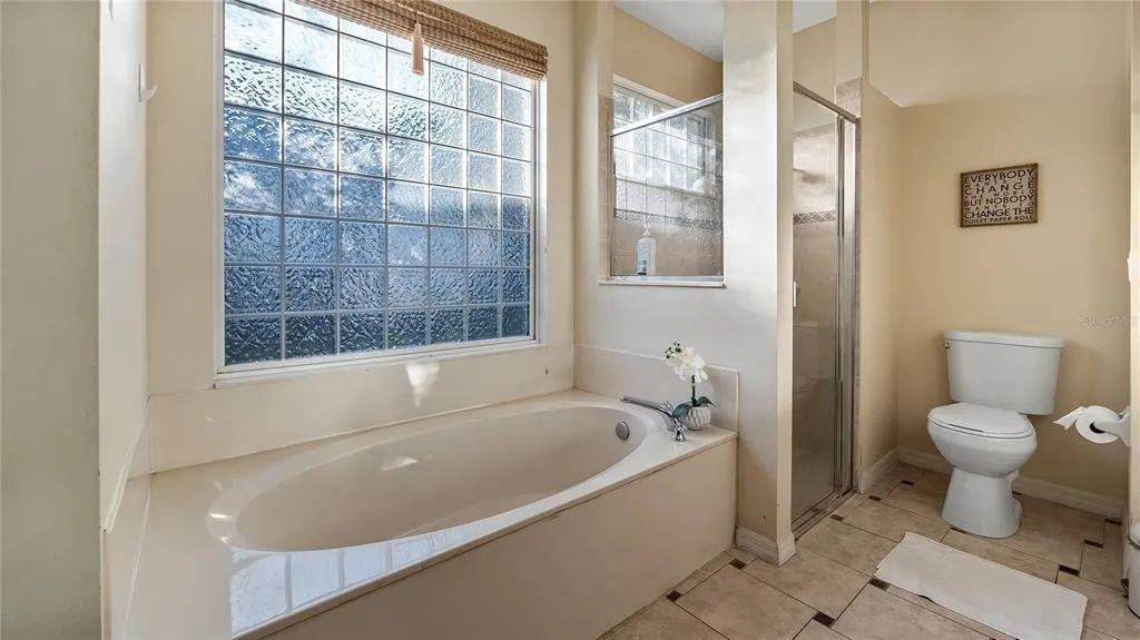 13036 Baybrook Ln - Photo 5 of 25