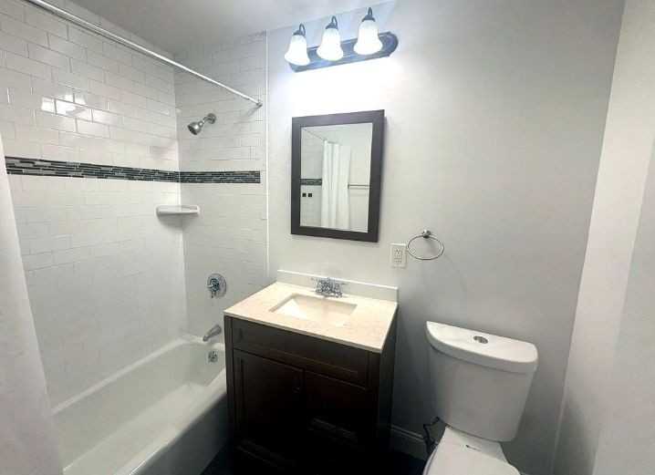 7 Pembroke St - Photo 2 of 5