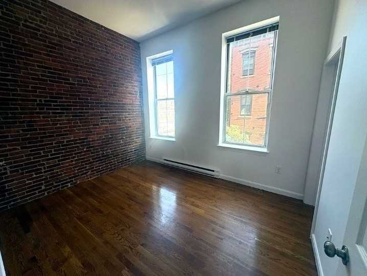 7 Pembroke St - Photo 5 of 5