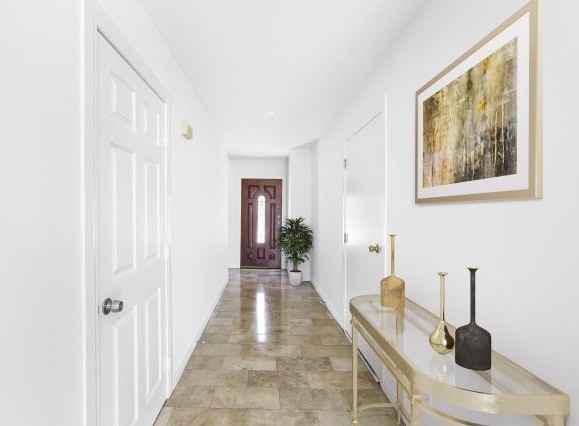 3426 Bellevue Ave - Photo 3 of 37