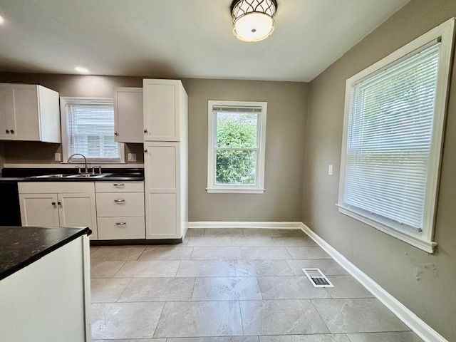 746 Curve St - Photo 5 of 13
