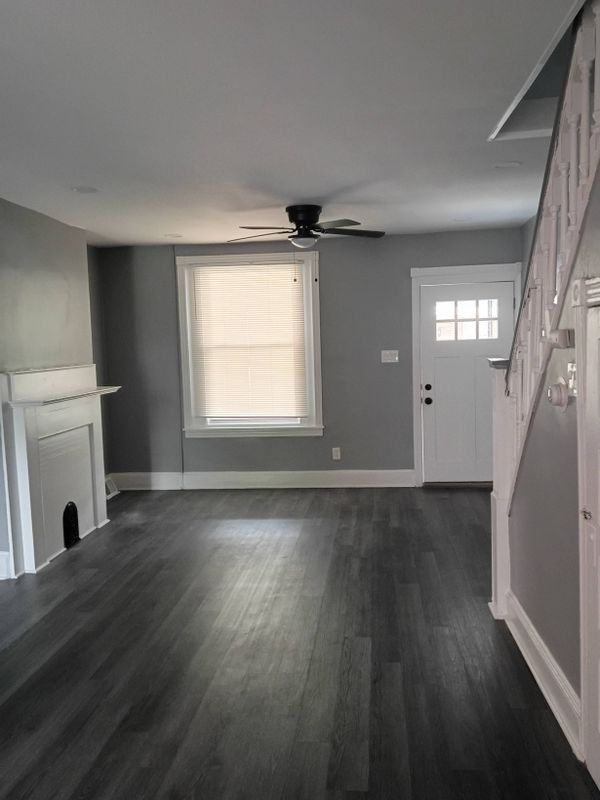 6334 N Woodstock St - Photo 3 of 11