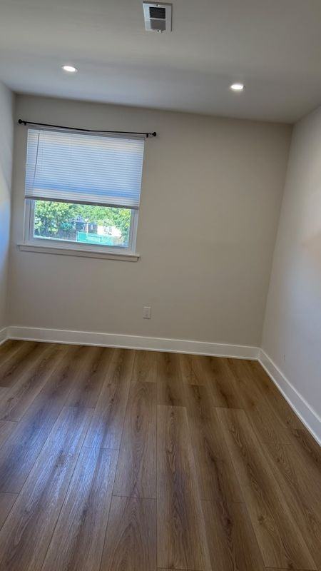 9194 Frankford Ave - Photo 6 of 13