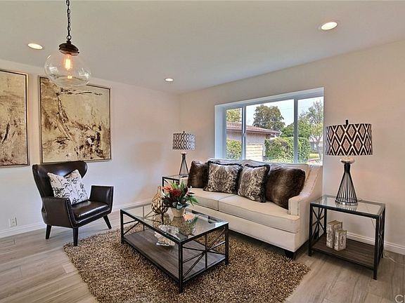 3535 S Flemington Dr - Photo 3 of 17