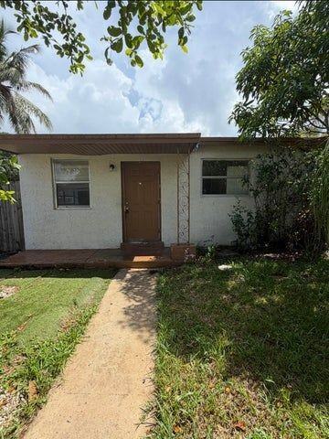 3411 Nw 9th Ct - Photo 2 of 3