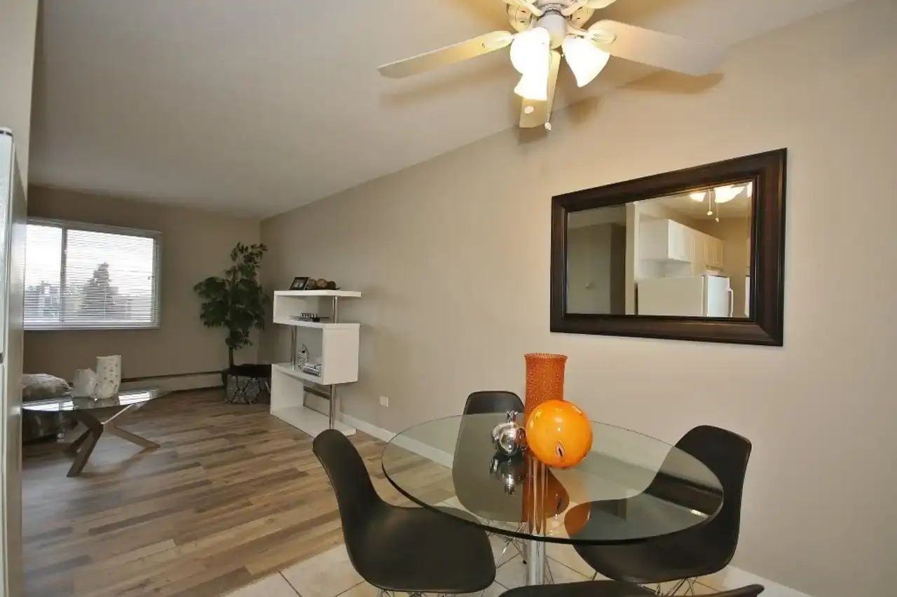 model - 11010 109 Avenue NW - Photo 4 of 15
