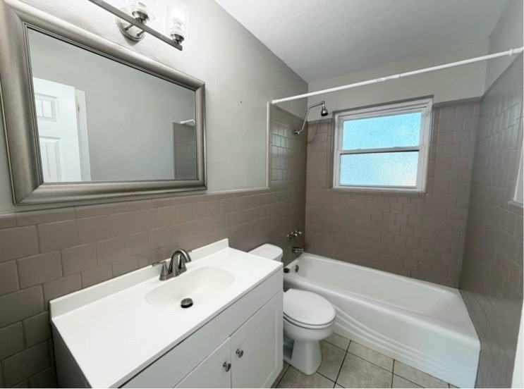 1005 Idlewood Ave - Photo 3 of 24