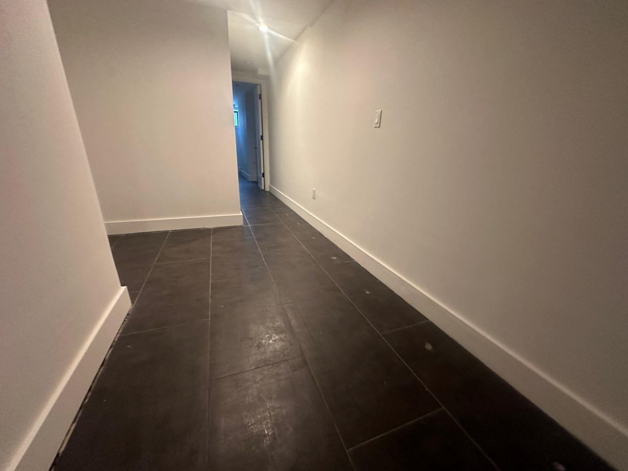 19-15 Palmetto St - Photo 2 of 16