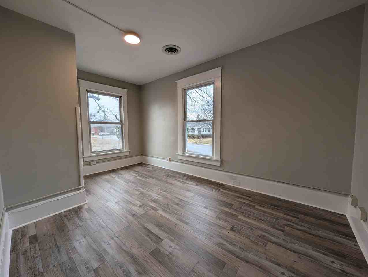 101 Thomas Rd #A - Photo 5 of 14