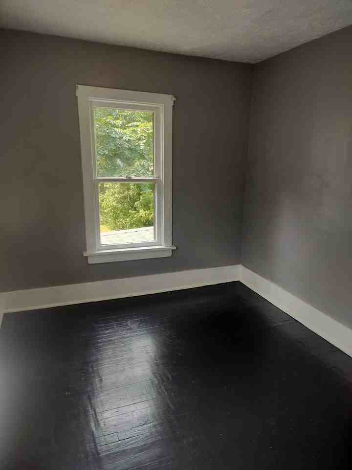 138 Harrison Ave - Photo 3 of 10