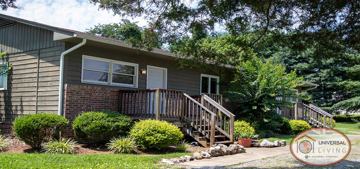 featured image of 131 N Creek Dr