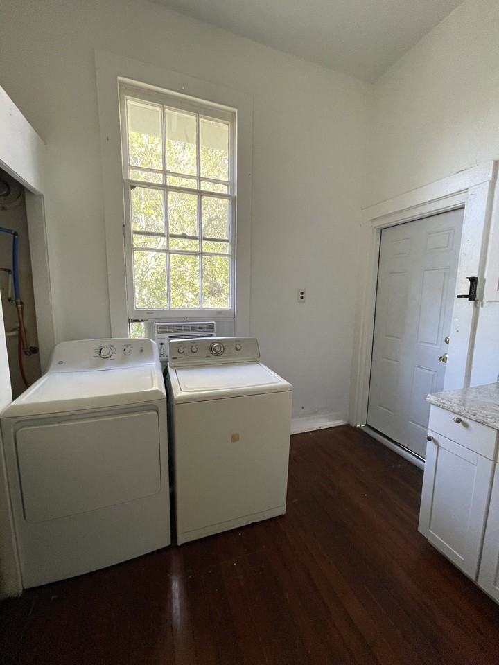 4229 Coliseum St. St Upper Right - Photo 3 of 12