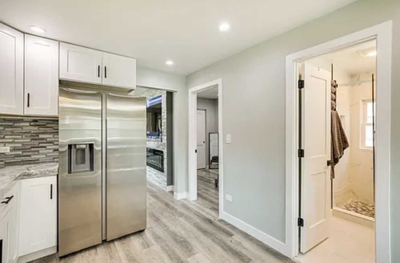 1675 South Cora Street - Photo 3 of 14