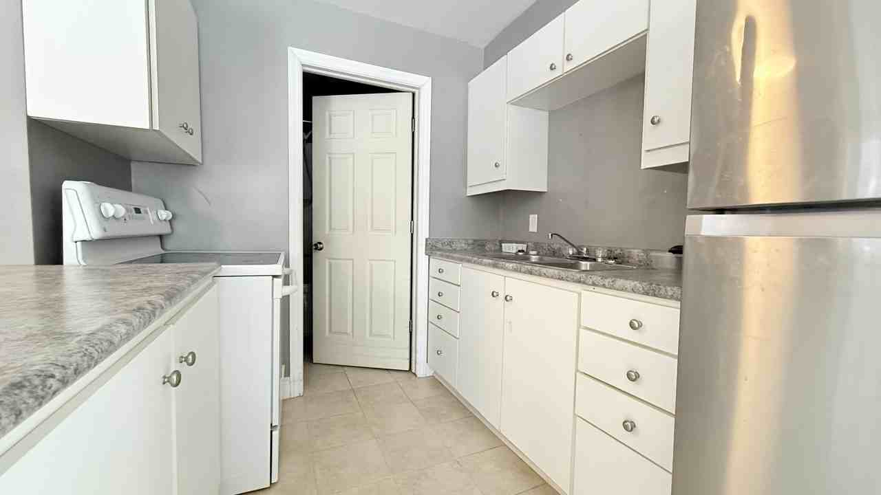 1100 Hamilton Rd #ADU - Photo 7 of 9
