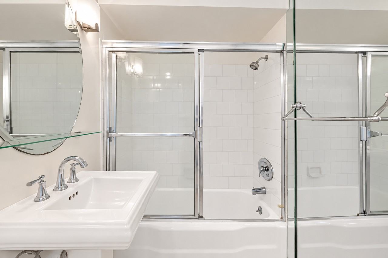 1327 N Laurel Ave - Photo 7 of 7