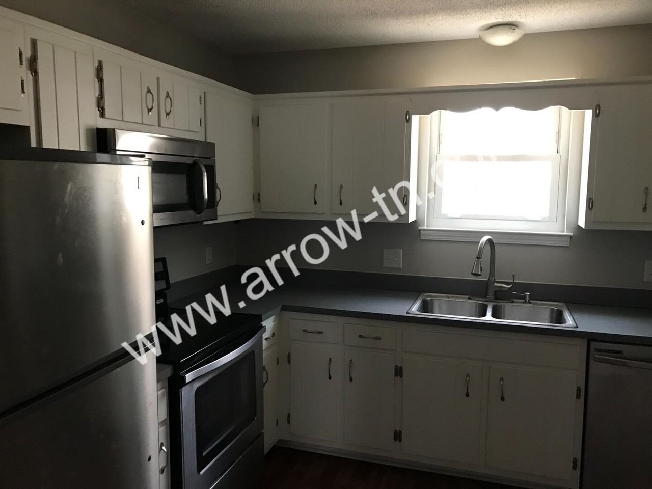 366 Clearwater Dr - Photo 3 of 15