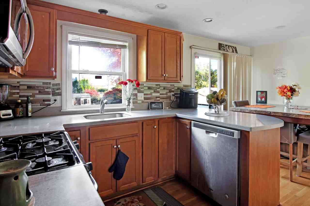26 Moreland Ave #28 - Photo 3 of 18