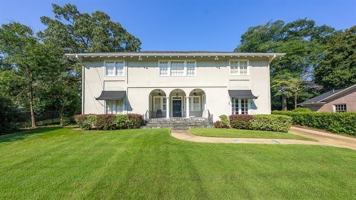 featured image of 1711 Stark Ave