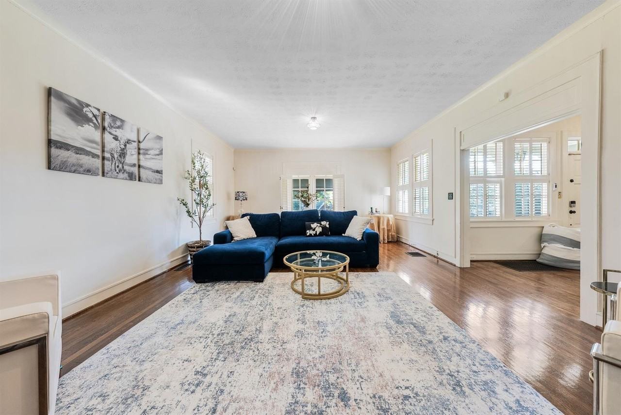 1711 Stark Ave - Photo 5 of 24