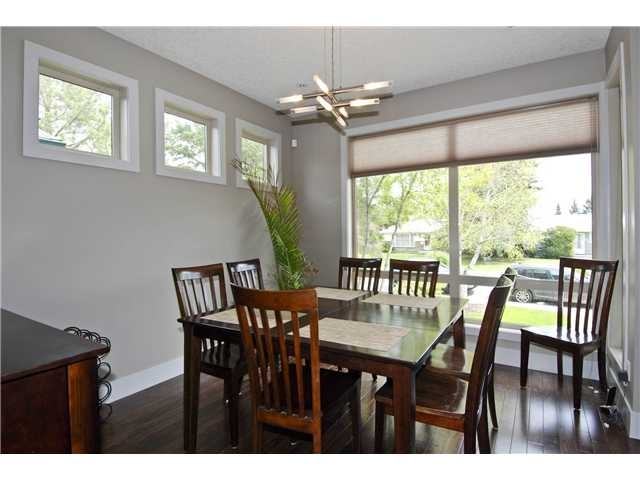 4023 15a St SW - Photo 2 of 22