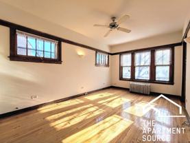 816 W Waveland Ave #30 - Photo 1 of 1