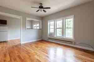 featured image of 628 W Barry Ave #N3