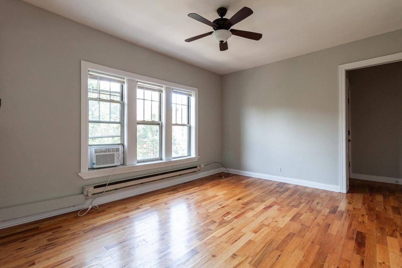 628 W Barry Ave #N3 - Photo 2 of 8