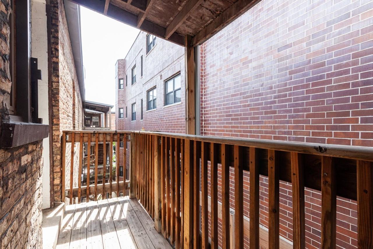 628 W Barry Ave #N3 - Photo 5 of 8