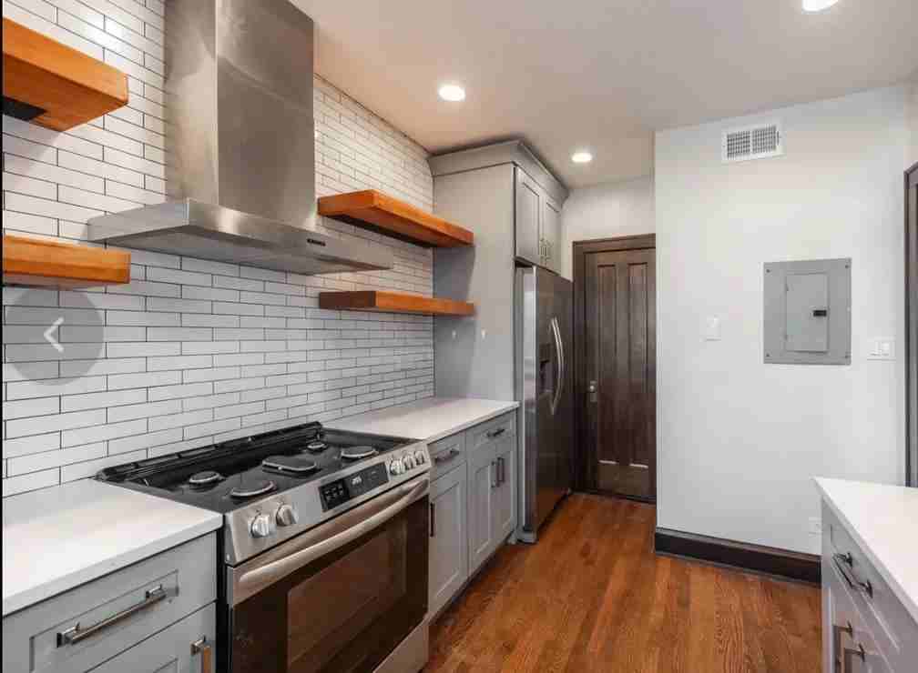 6411 N Talman Ave #304 - Photo 3 of 4