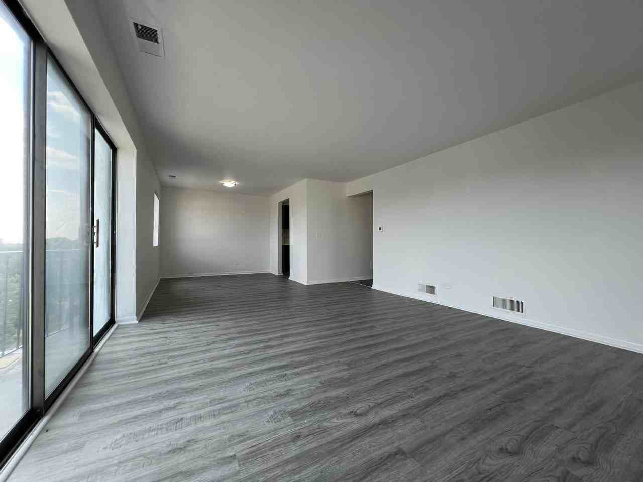 2300 N Harlem Ave #304 - Photo 5 of 20