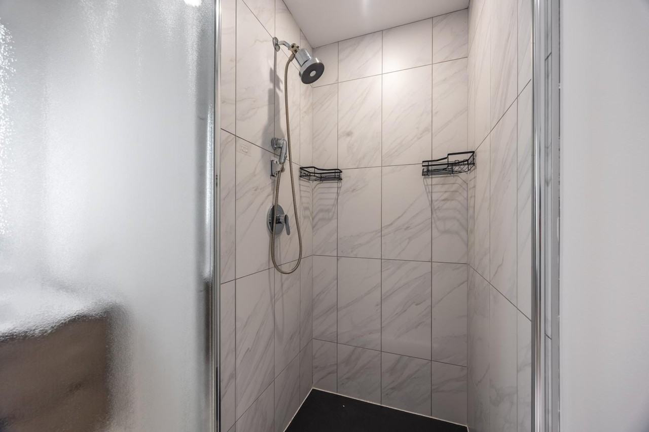 1515 N Fremont St #602 - Photo 7 of 27