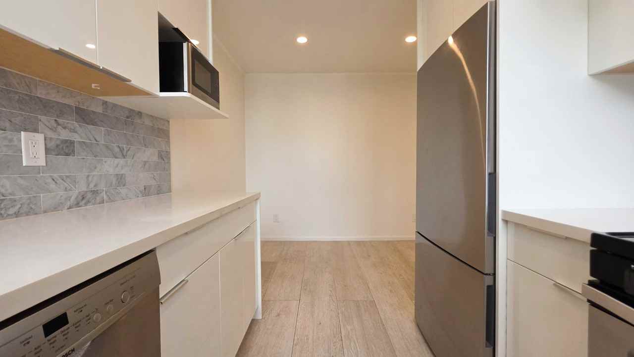 1624 Kirkham St - Photo 5 of 12