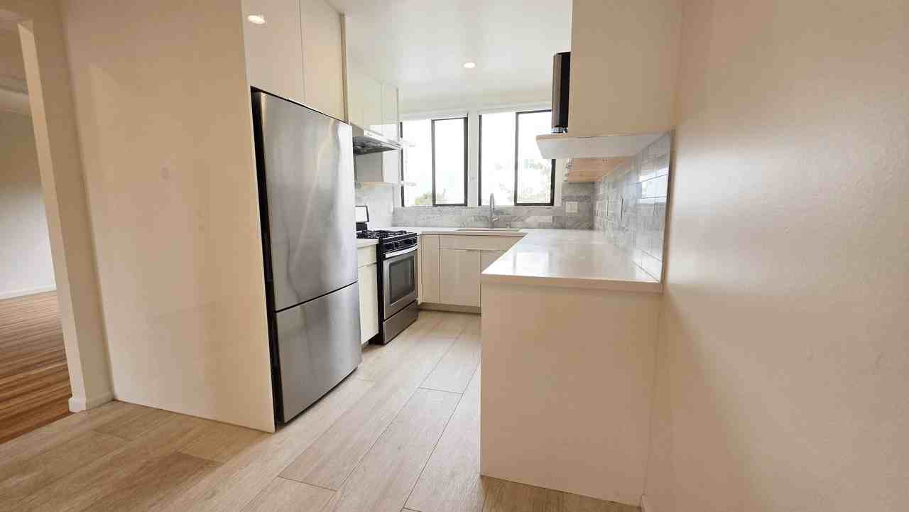 1624 Kirkham St - Photo 6 of 12