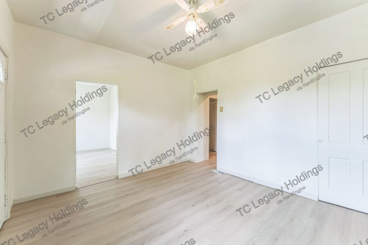 907 Floral Ave - Photo 6 of 16