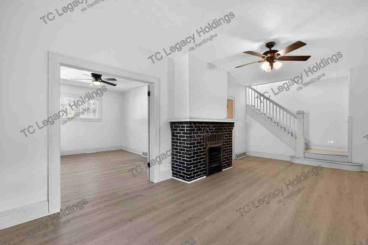 316 Harrison St - Photo 5 of 31