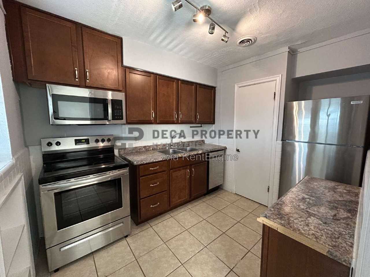 6014 S Kingshighway Blvd #D3 - Photo 6 of 10