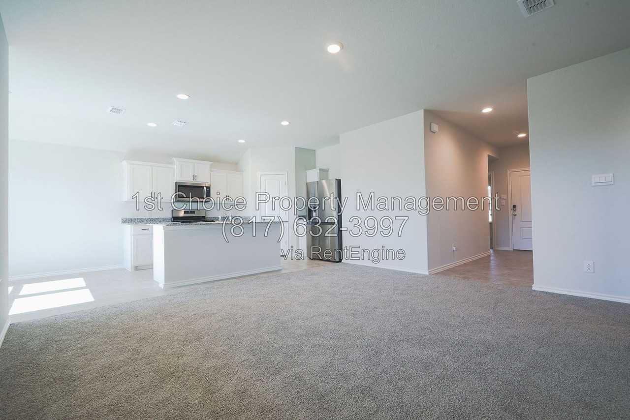 713 Spaulding St - Photo 4 of 37